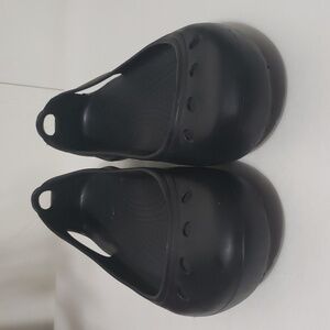 Crocs Kadee Cut Out Side Flat 9